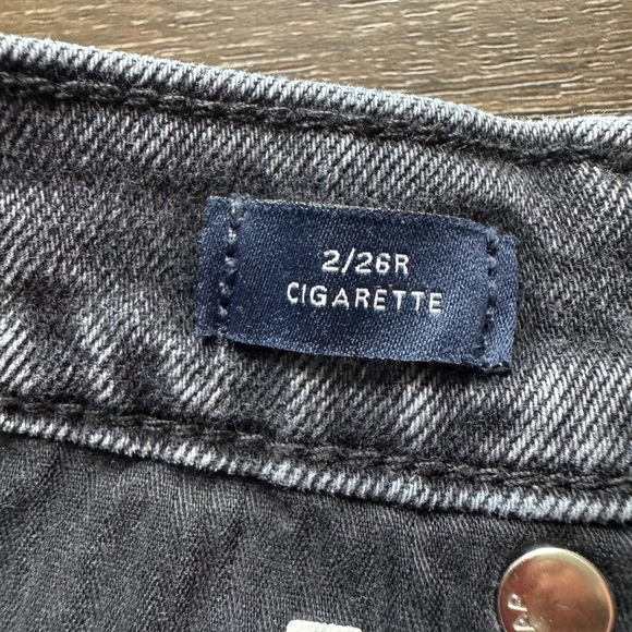 Gap Jeans.  Women’s size 2.  Dark grey/black. Great used condition. - Picture 4 of 9